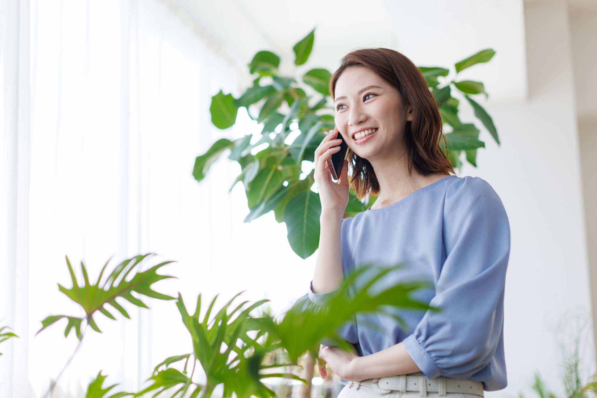 電話でお問い合わせをするお客様